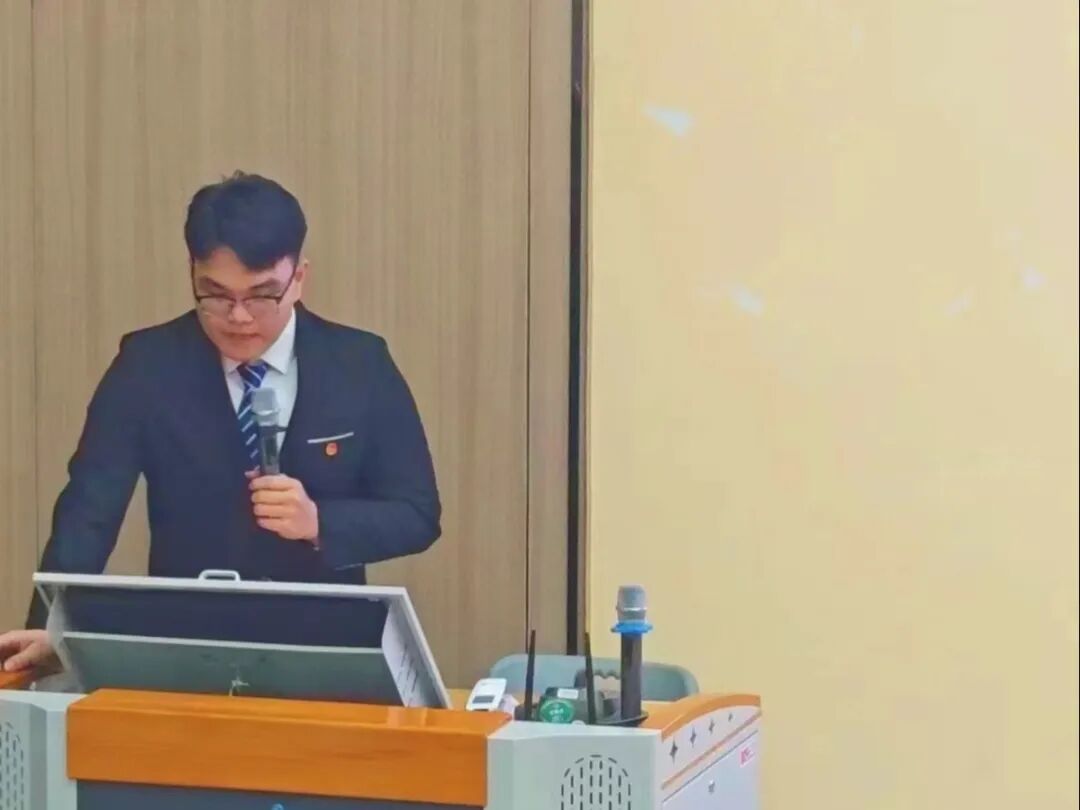 团结奋进 团支书引领新篇章｜明德书院青马工程第三课开讲啦