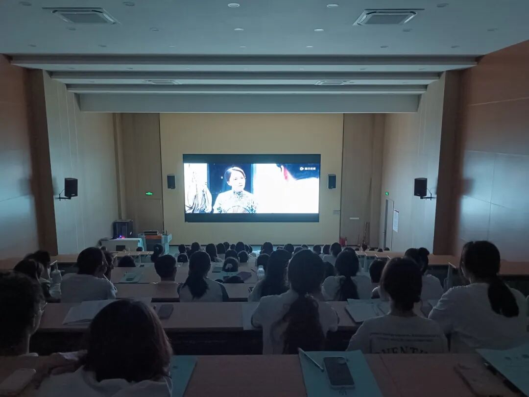 “一站式”学生社区 | 明德书院2024年入团积极分子集体观影——《1921》