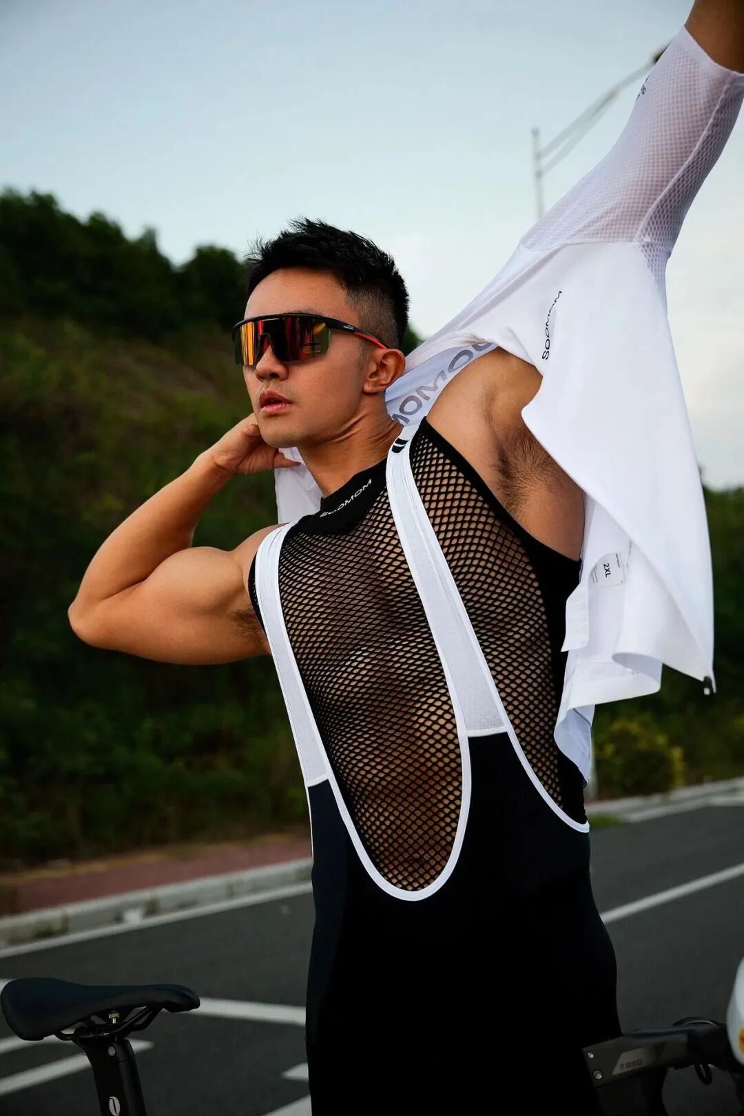 肌肉博主特大昊洗澡视频被删了！尺度太大了？