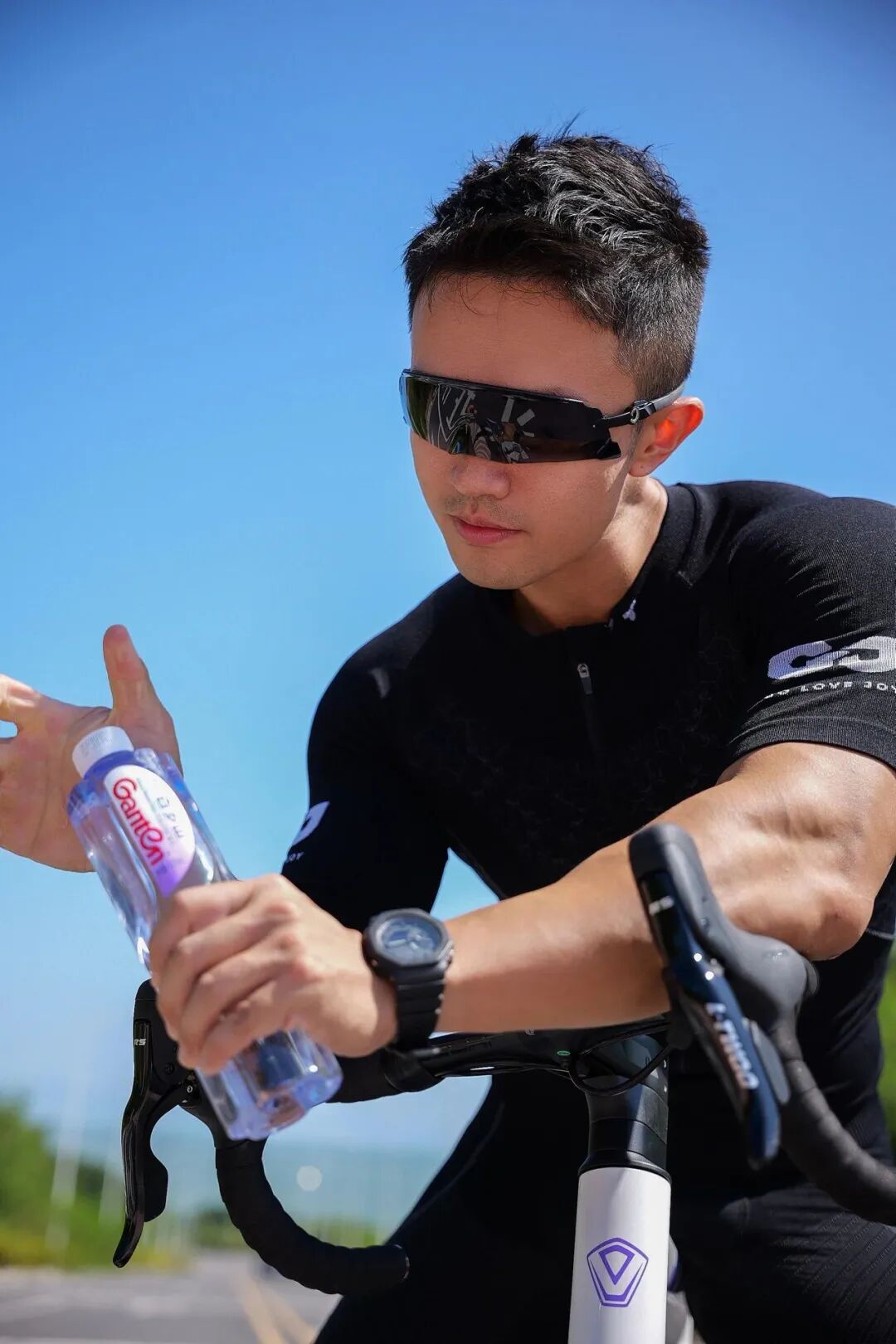 肌肉博主特大昊洗澡视频被删了！尺度太大了？