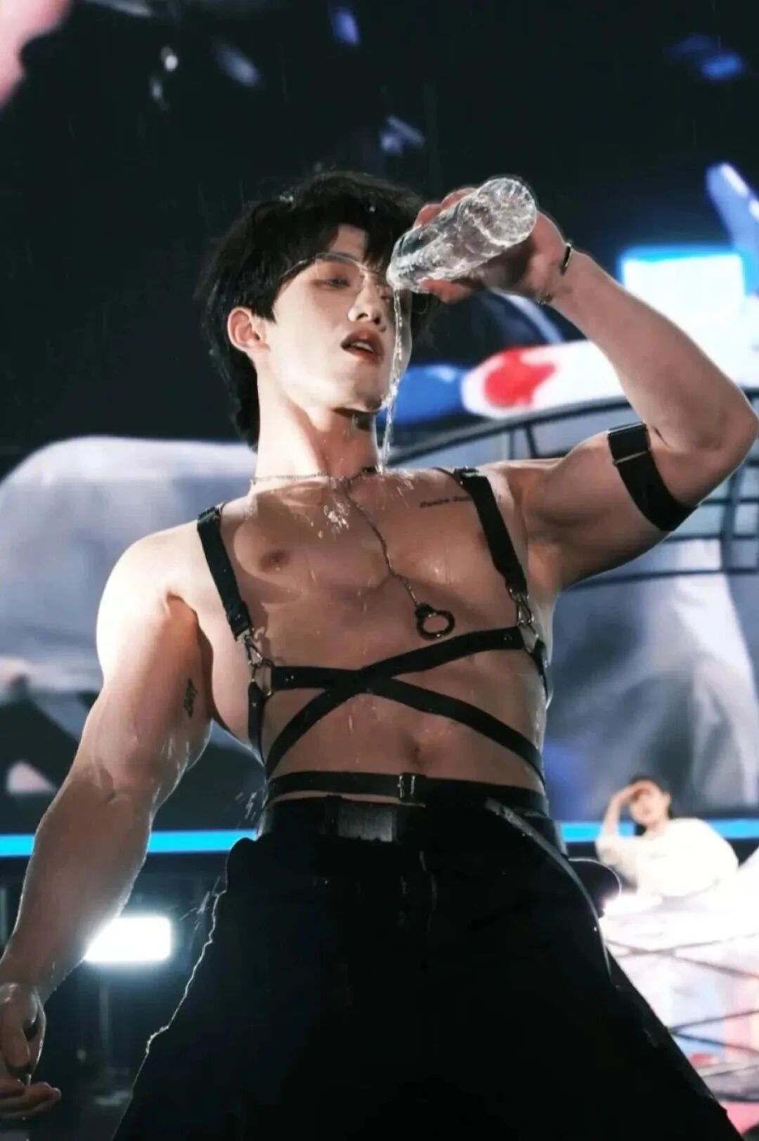 肌肉博主特大昊洗澡视频被删了！尺度太大了？