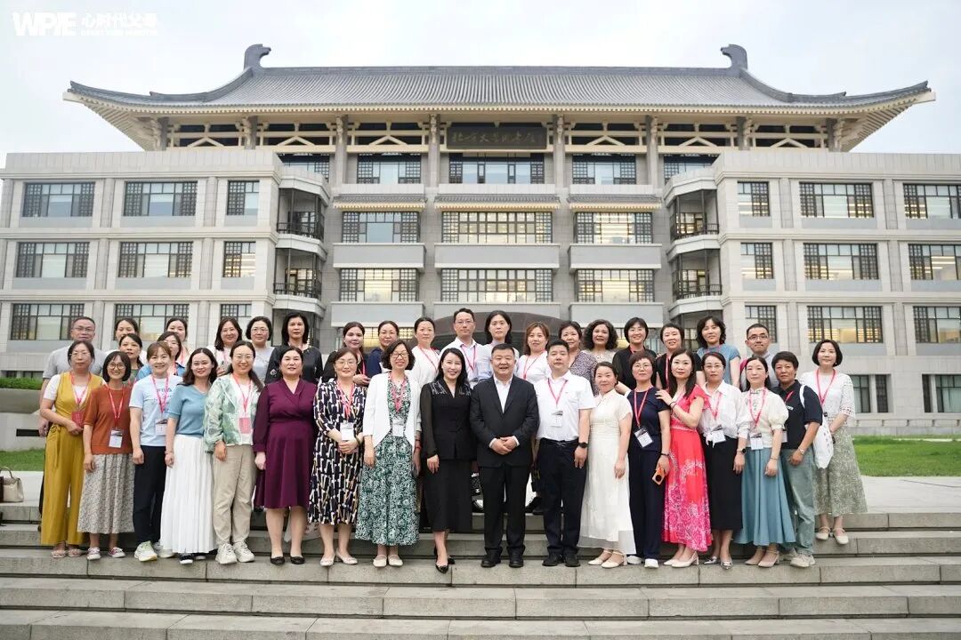 “妈妈，历史老师怀疑我抄答案！”——我的第一反应差点害了她