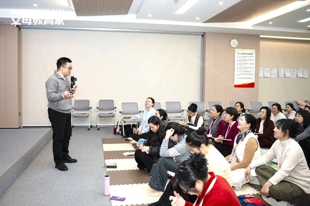 海勇老师用一个小测试戳破教育真相：多少父母自诩对孩子“掏心掏肺”，却从未真正“用心”！