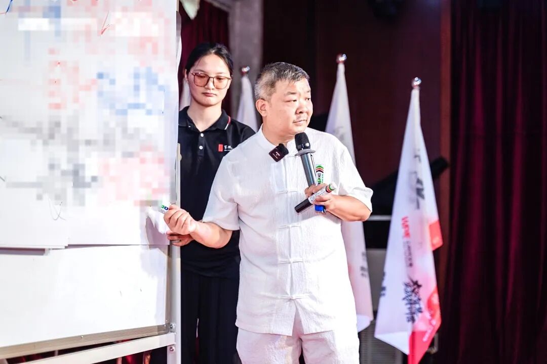 清华有游戏专业？别用名校哄孩子，靠“考上就能玩”骗出来的动力，走不远！