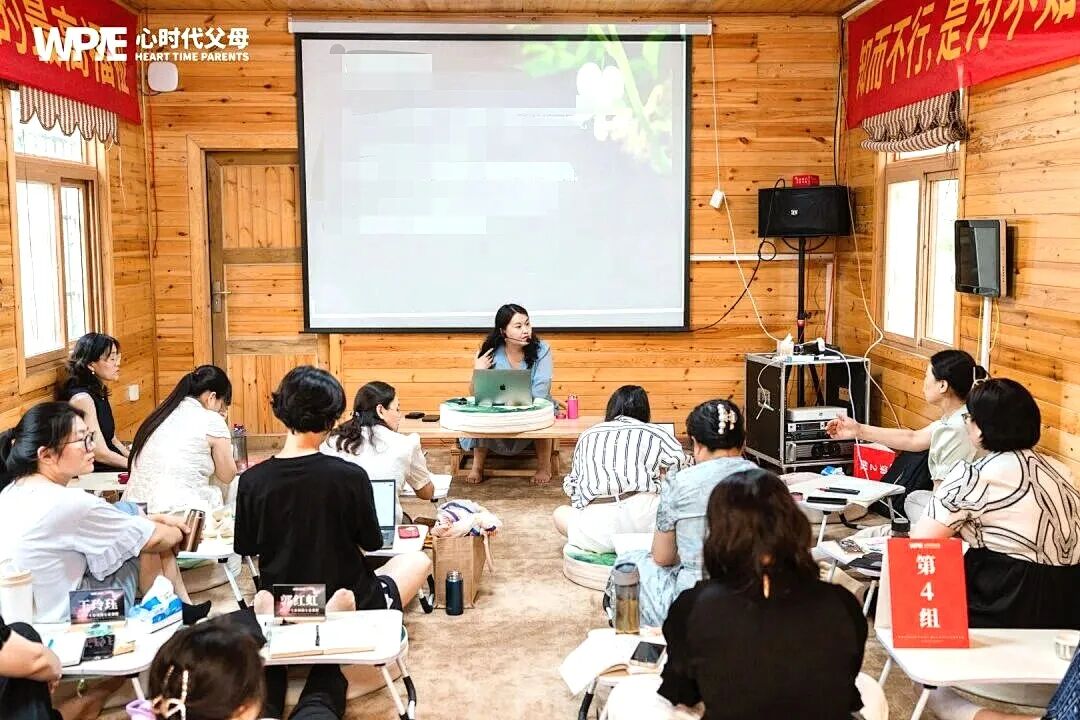 别把“一直在”，当成理所当然，别等灯灭了、水停了、人走了，才想起说一声“谢谢”