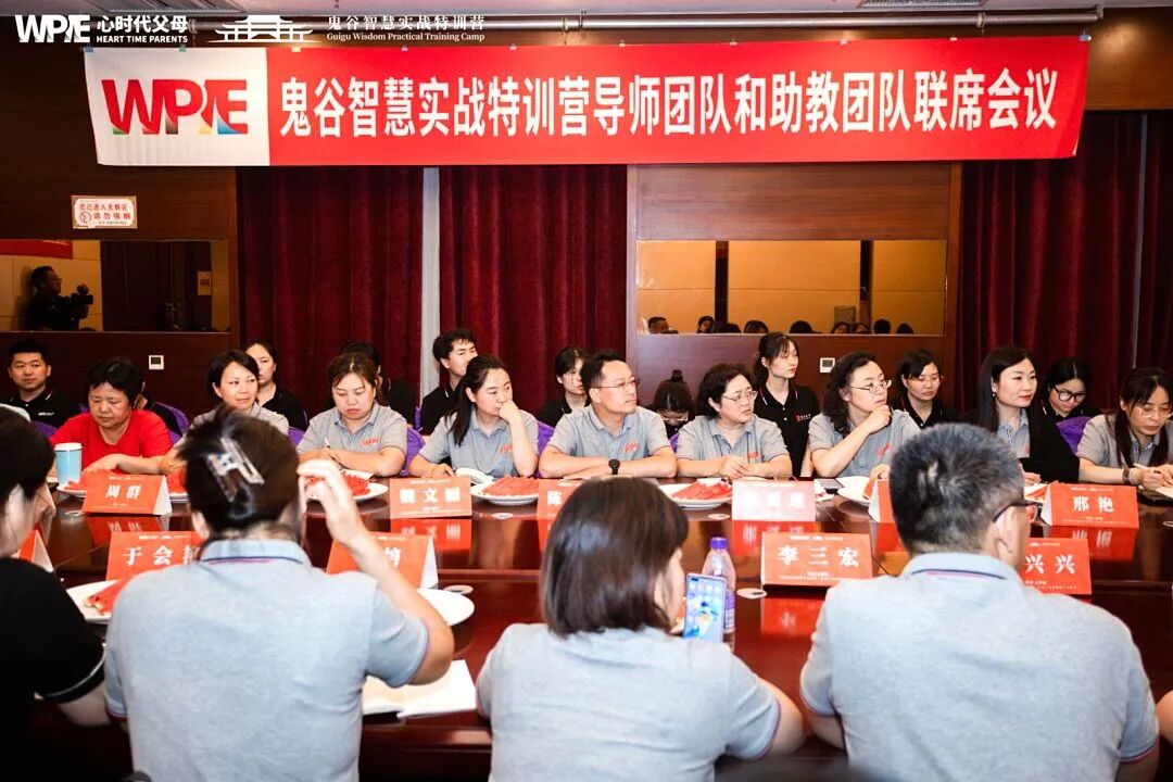 “好个屁！”——那句脱口而出的回应，瞬间灭了孩子眼里的光