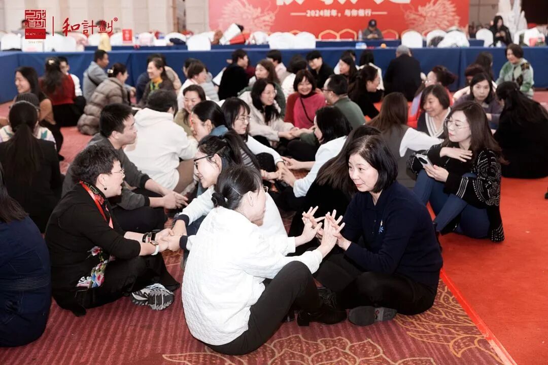 带娃不仅是家事，更是国事——警惕家庭里的“心乏时代”！