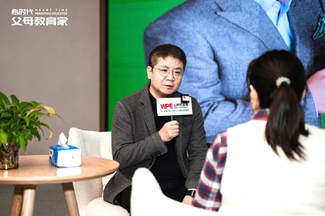WPIE || 父母教育家 || 以行践言，赢在暑期——七八月份课程安排来啦！！！