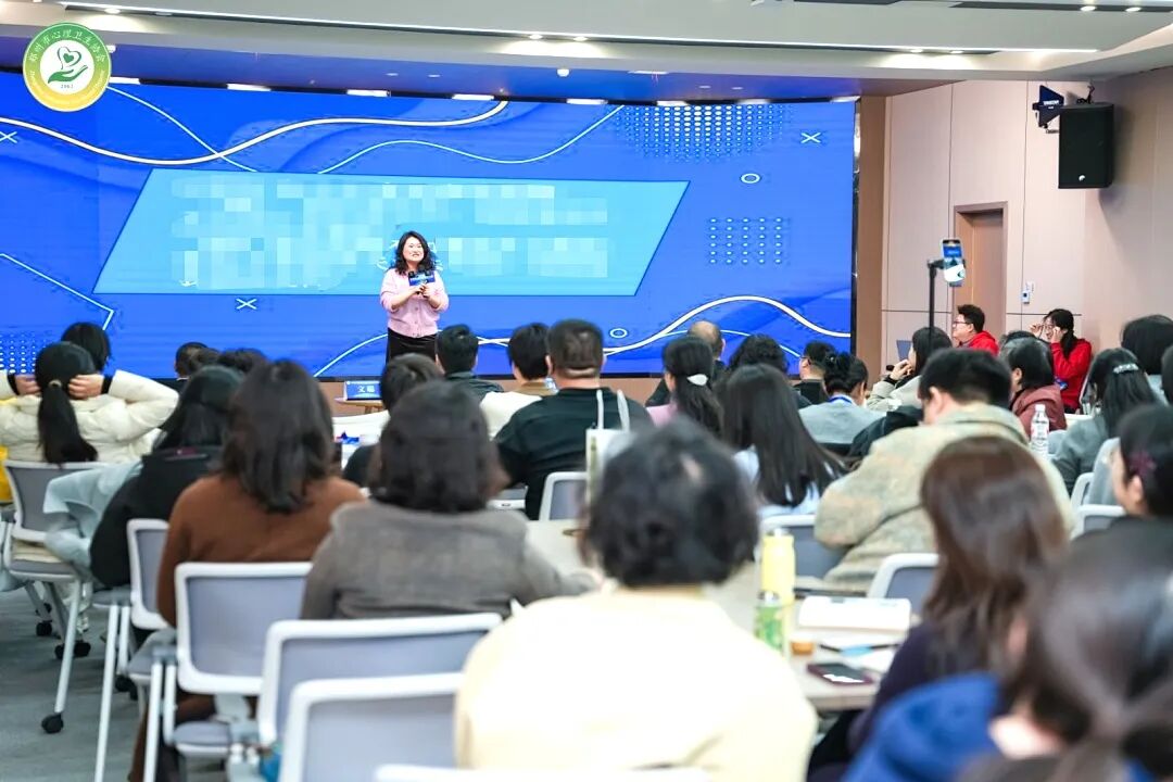 老公听完上午场后惦记着下午场：文聪老师的沙龙会到底有什么魔力？