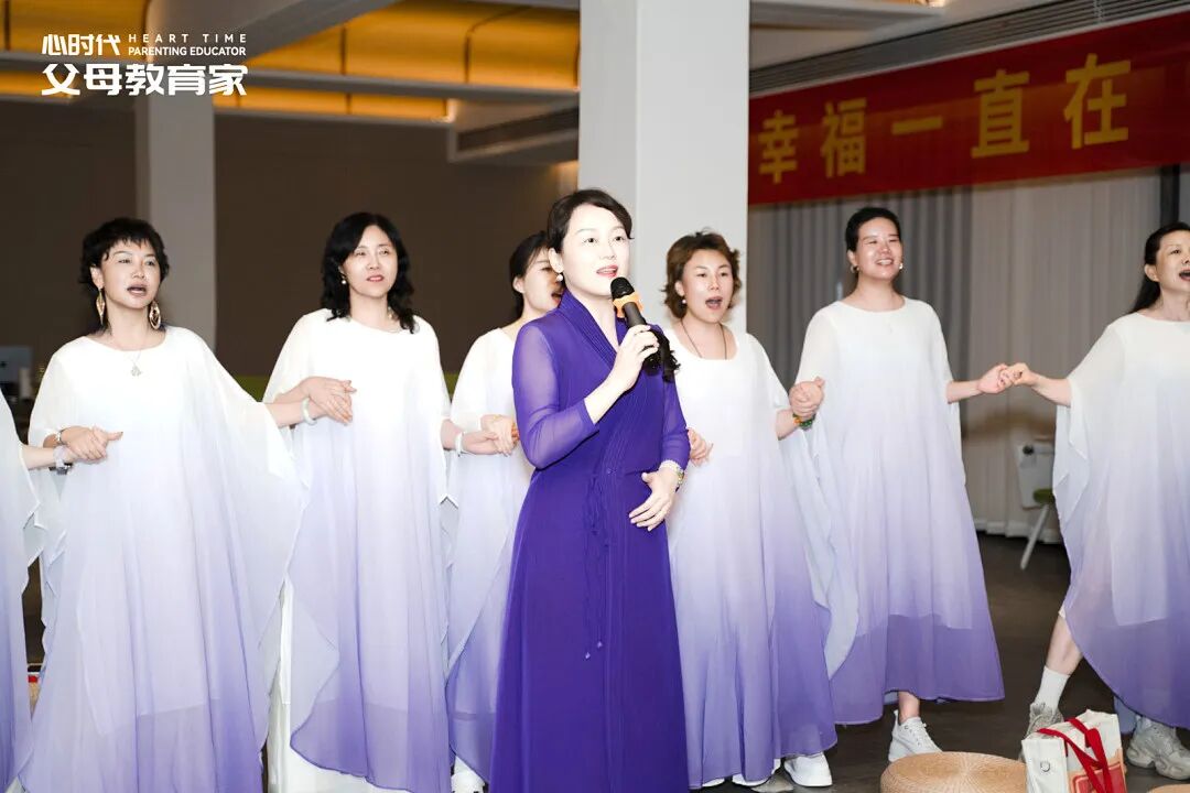 【大美君子女】梁敏老师用一颗小番茄，掰开了我攥紧的人生——我的信阳正念之旅！