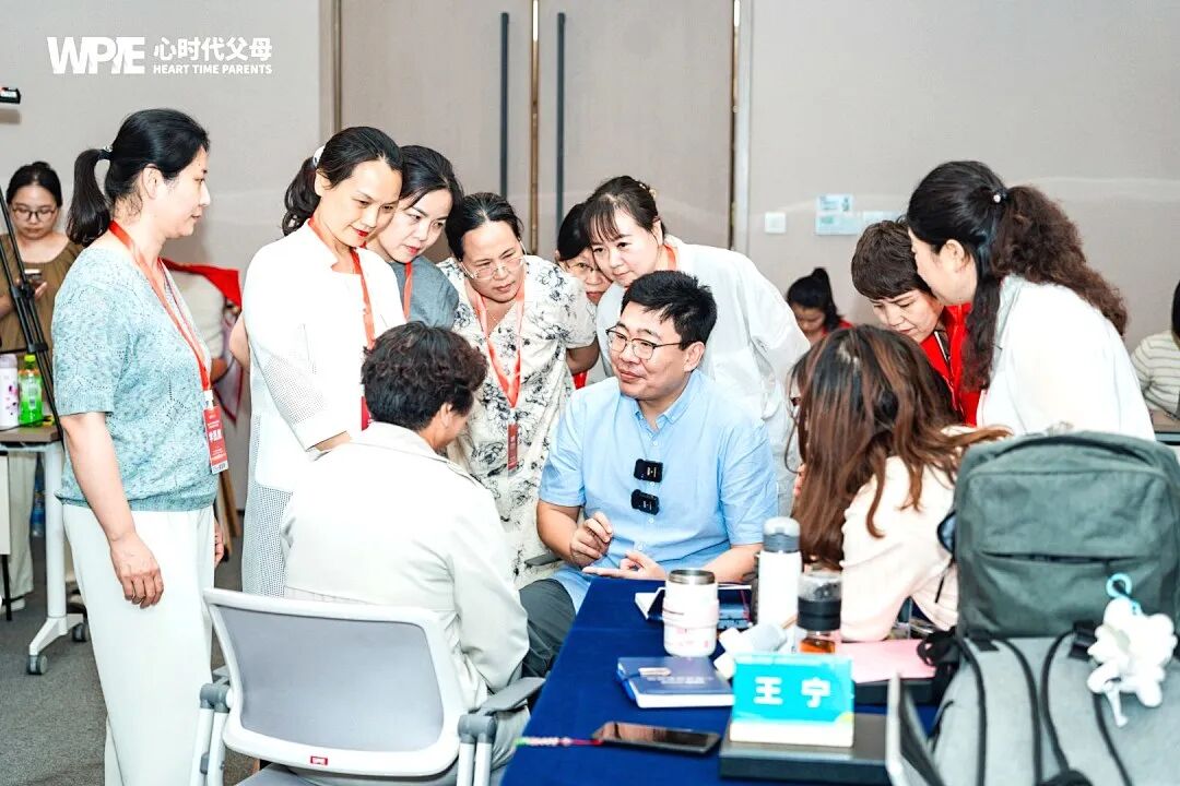 你和那个女孩一起去博物馆，你开心吗？——张兆鹏老师：“先问感受，再谈社交！”