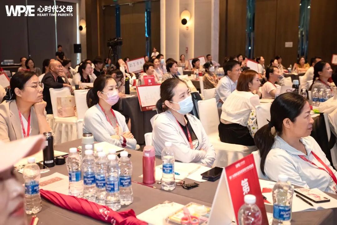 【家庭生态实操班】一位母亲哭诉说：“孩子跟‘坏孩子’一起玩，我该怎么办？”