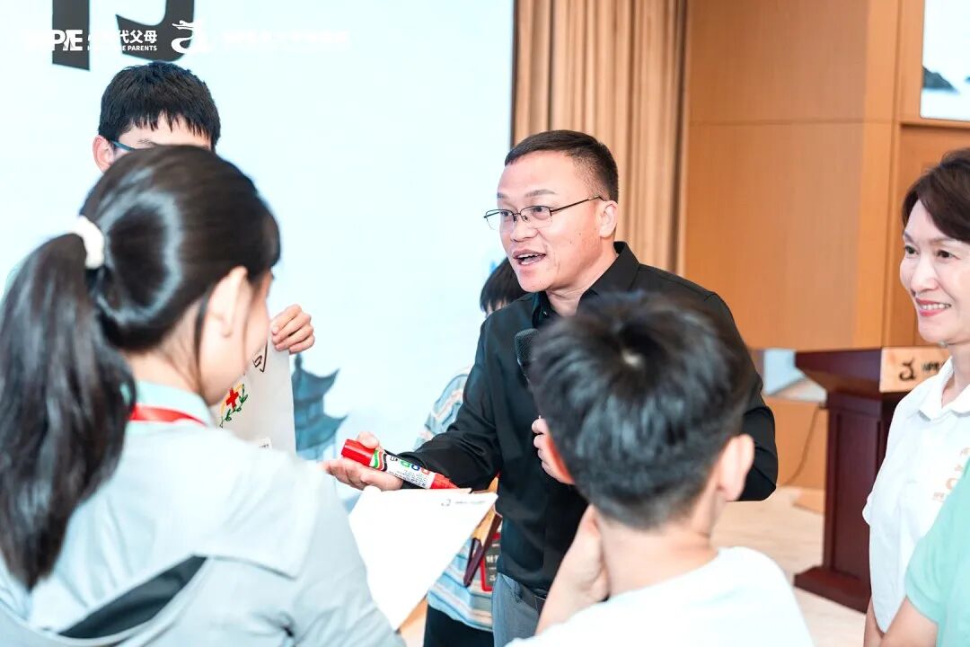高三孩子情绪内耗怎么办？读懂高三敏感，帮孩子平稳冲刺高考！