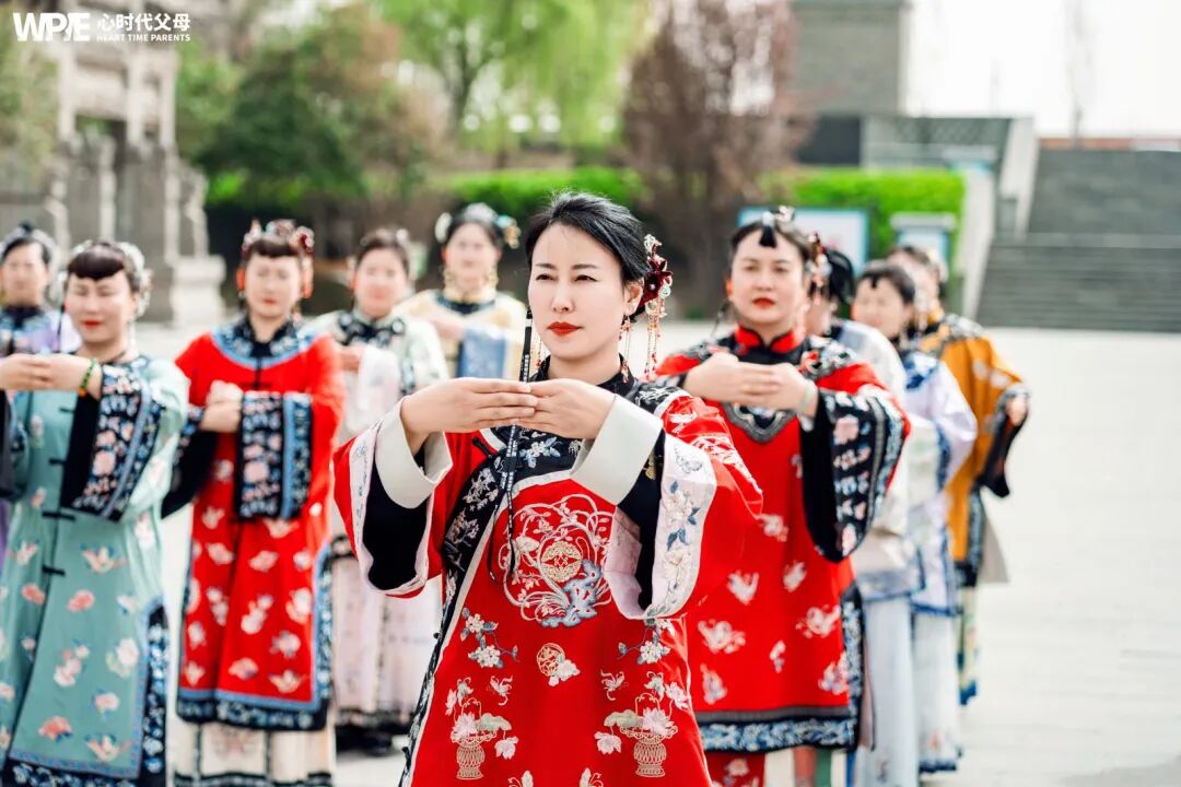 为何不敢提要求的父母，养不出有底气的孩子？