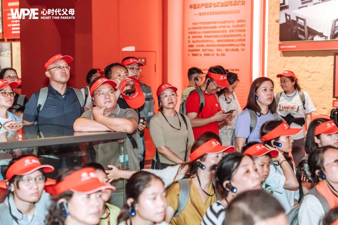 【365全年全家陪伴赢】当孩子说“他们不跟我玩”，父母别急着安慰，真正的狠招只有两个字！