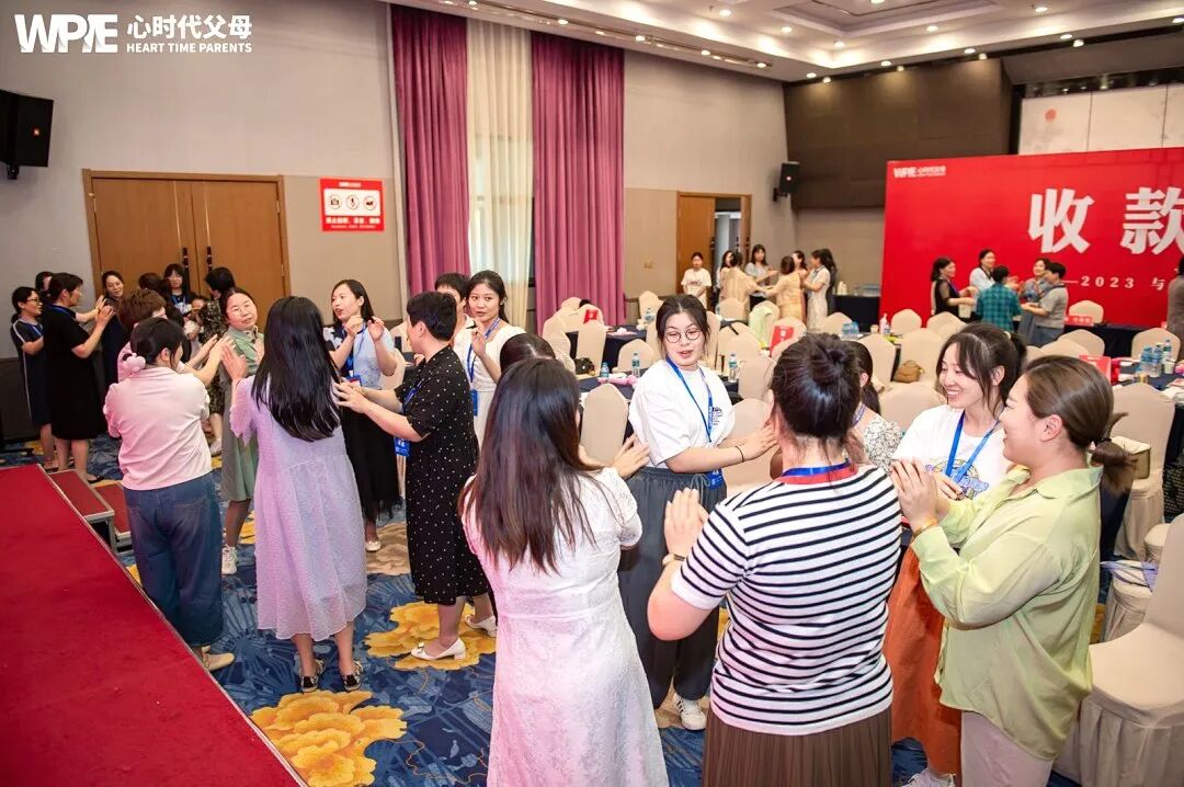 【女性力量中级班】“我为你放弃了骑行，你还想怎样？”——牺牲感，是亲密关系里最毒的“毒药”！