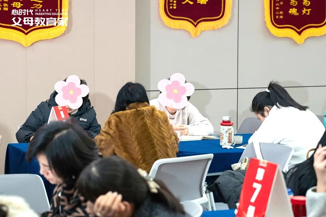 孩子吐槽说：“文聪老师就是这样教你的？”——为什么孩子最讨厌“懂道理”的父母？原因在这里！