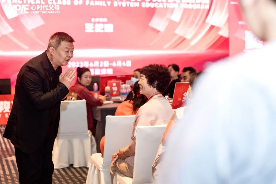 育儿避坑：亲子关系再好，也禁不起这3句话的消耗！你中招了几个？