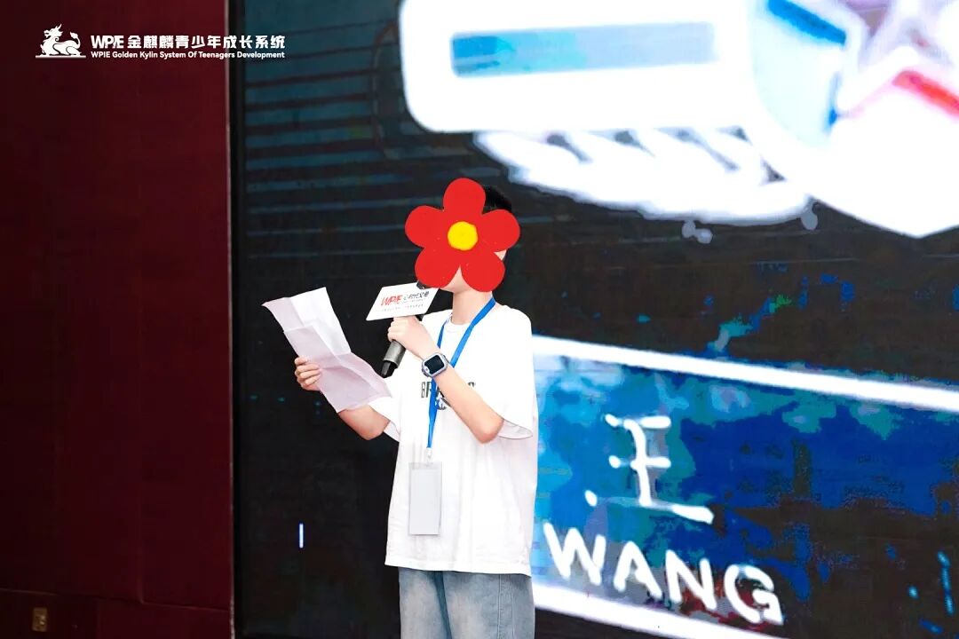 一夜白头的父母泣诉：“我养出了学霸，却没教会孩子好好活着......”