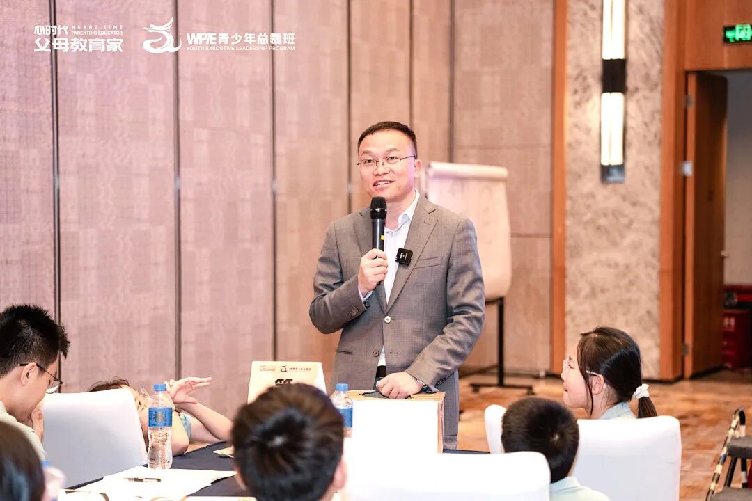 “你不是不会说话，而是不想”——别拿原生家庭的痛，当作伤害孩子的理由！
