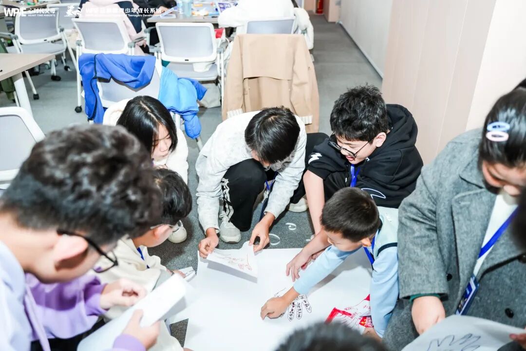 【青少年五大关系课】孩子在课堂上不举手、不发言，我差点失望透顶，直到另一位家长的话点醒了我……