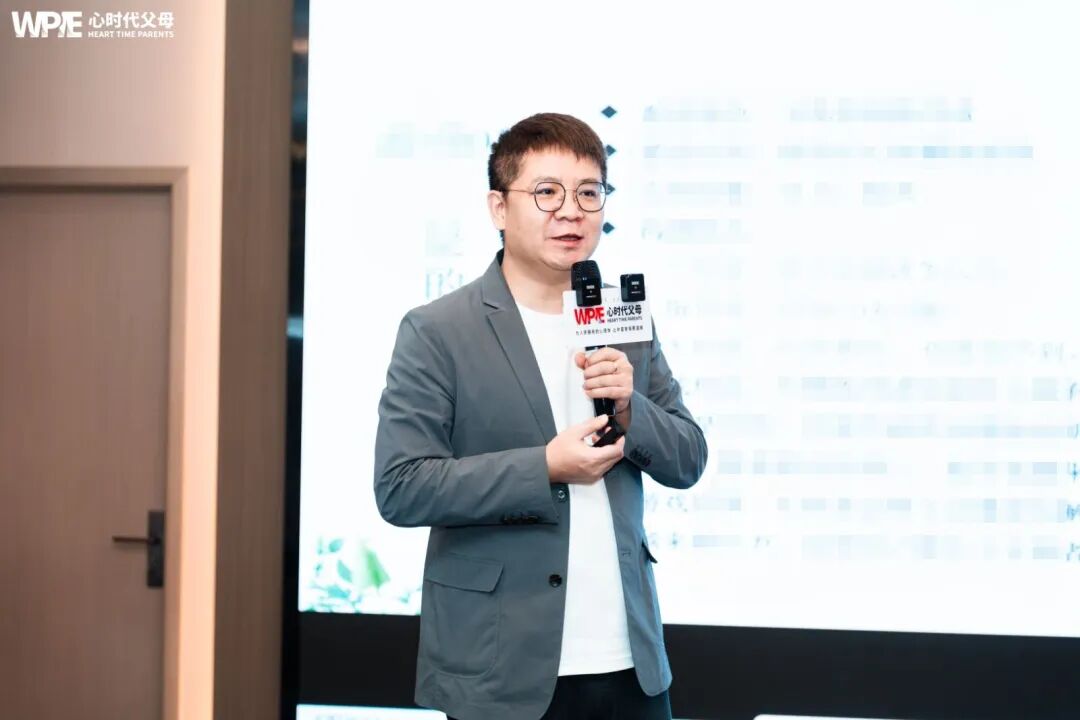 去他的“乖”！我们总想让孩子“乖”，却忘了自己当年心里藏了多少委屈