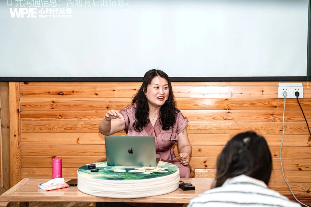 写给恋爱中的女孩——先学会爱自己，再去爱他人！