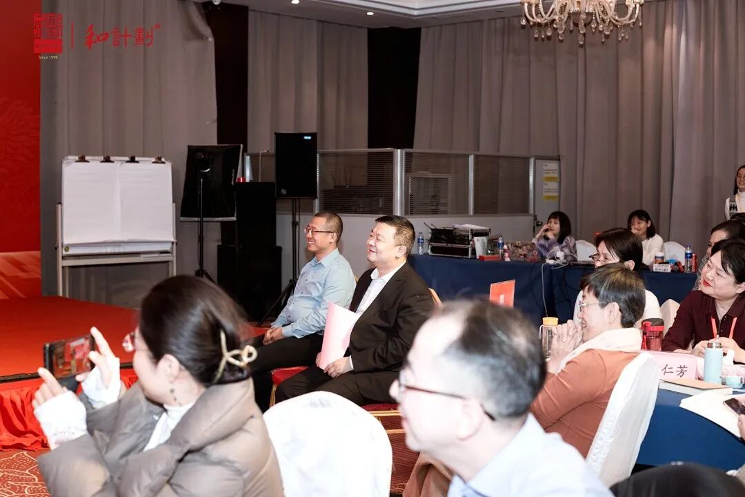 带娃不仅是家事，更是国事——警惕家庭里的“心乏时代”！