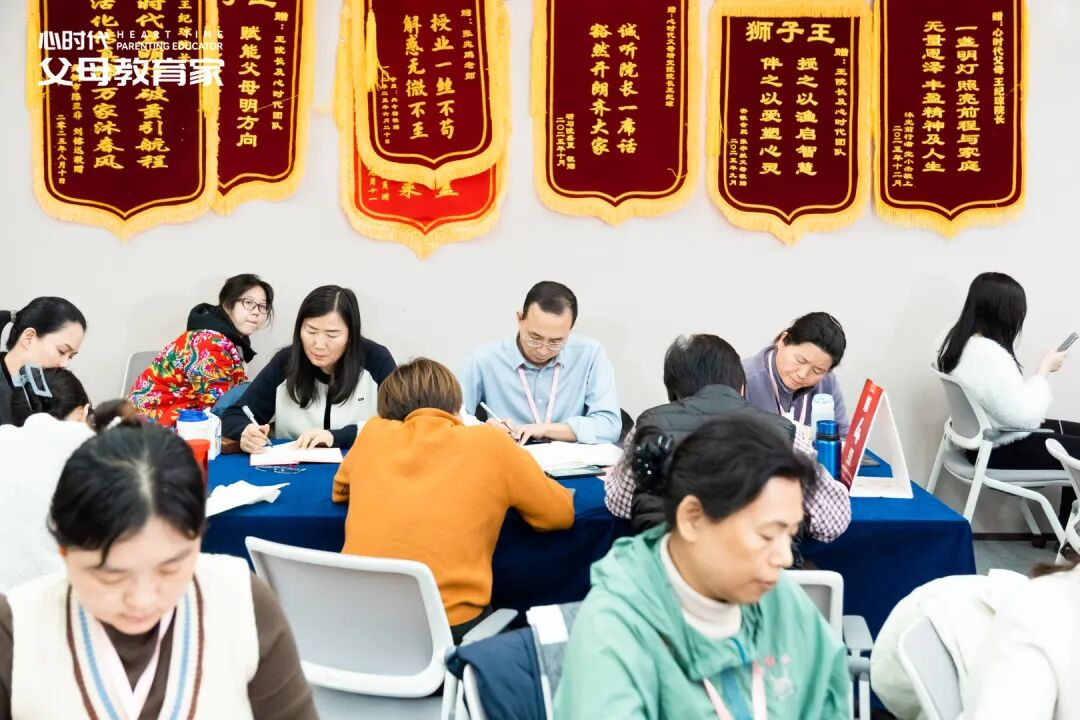 孩子吐槽说：“文聪老师就是这样教你的？”——为什么孩子最讨厌“懂道理”的父母？原因在这里！