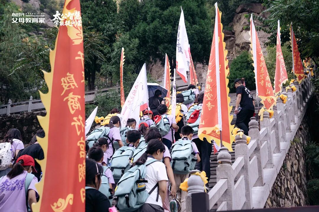 “您觉得孩子有什么优点？”父亲冷漠地说：“没发现。”——那个17岁少年的眼睛，怎么就没光了？