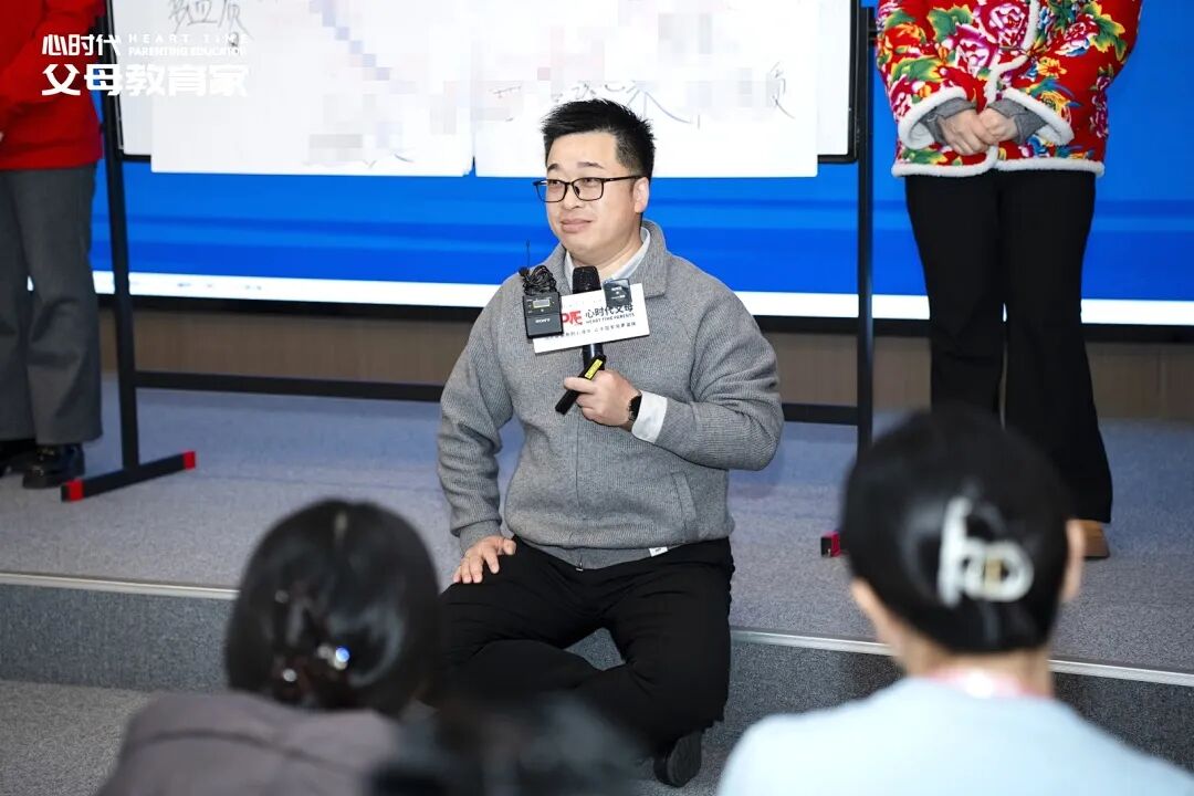 海勇老师用一个小测试戳破教育真相：多少父母自诩对孩子“掏心掏肺”，却从未真正“用心”！