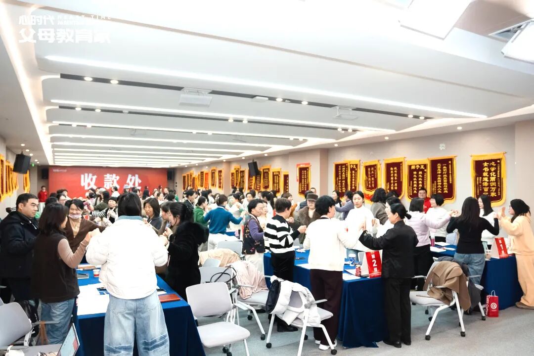 【女性力量中级班】“我为你放弃了骑行，你还想怎样？”——牺牲感，是亲密关系里最毒的“毒药”！