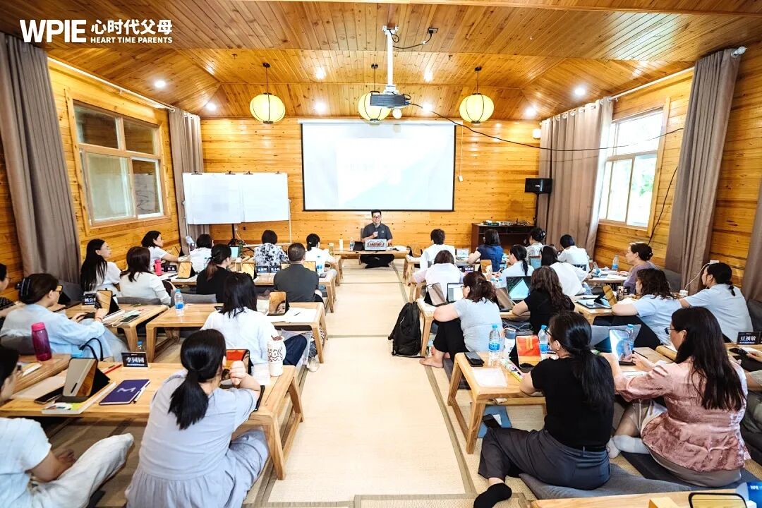 【青少年心理学专业课】上学时躲着老师走，工作了绕着领导走——你的人生，是不是一直在“躲”？