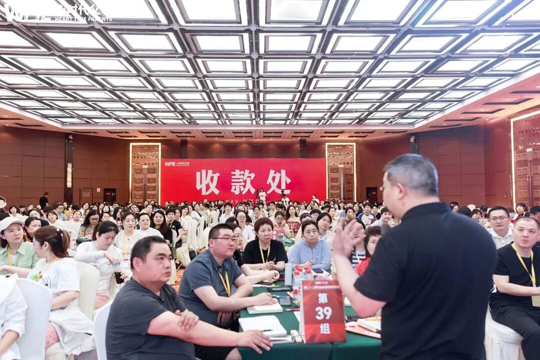 【家庭生态导师班】当“铺地砖”遇上“做美缝”——纪琼院长与文聪老师同讲导师班，学员们直呼“太精彩”！