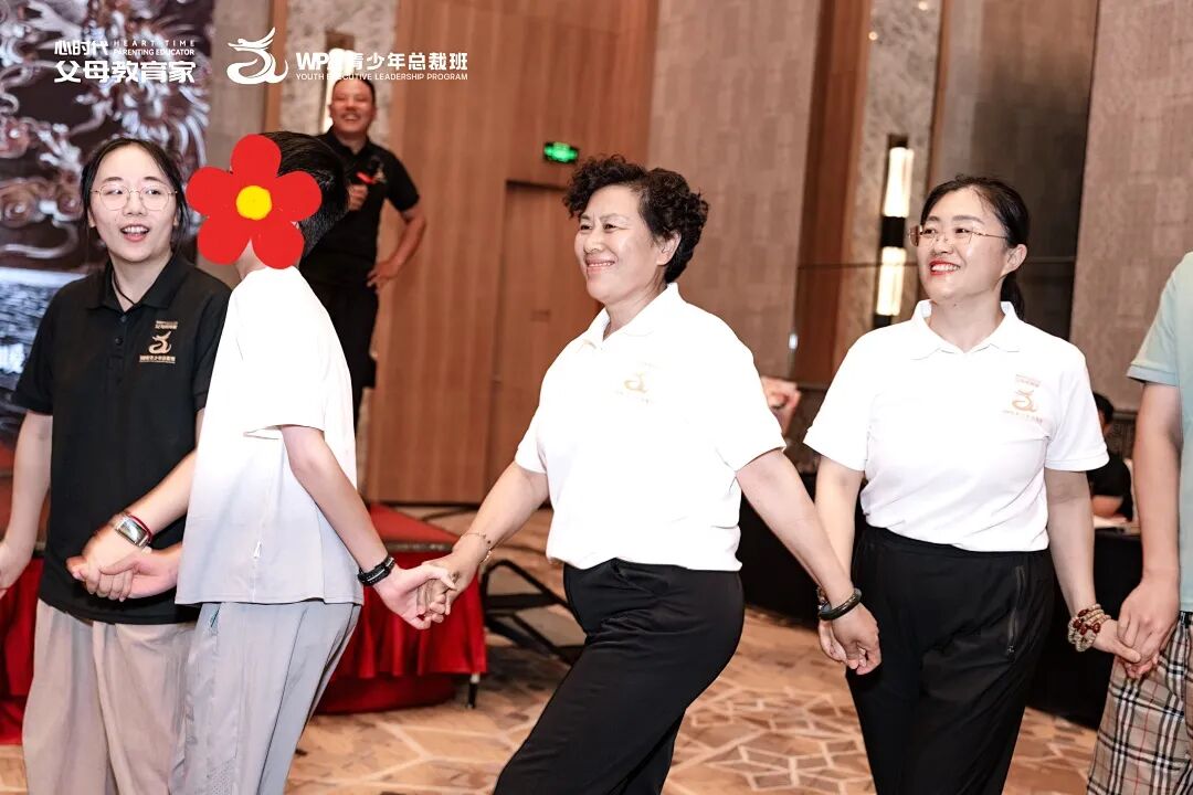 【金麒麟人生导师】冉令梅老师：从一个人偷偷哭到年级进步300名——那个藏在“乖”背后的女孩，终于被真正看见了！
