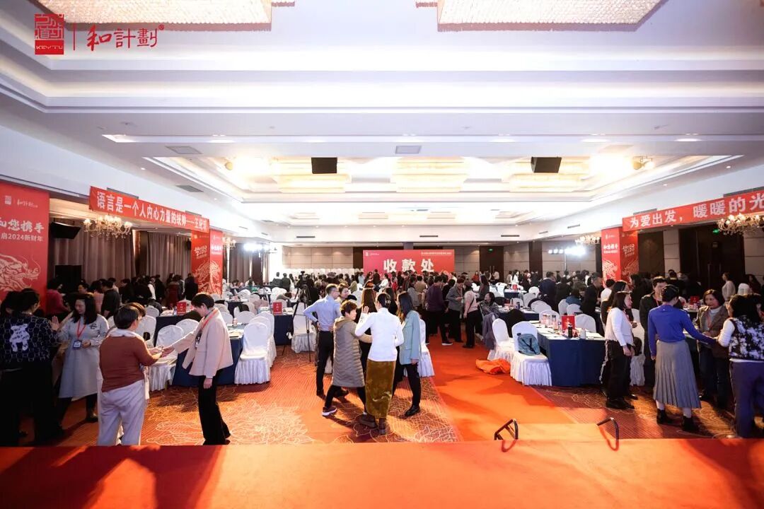 “妈妈，奶奶怎么没来接我放学？”“闲的！”——你怨的是婆婆，伤的是孩子