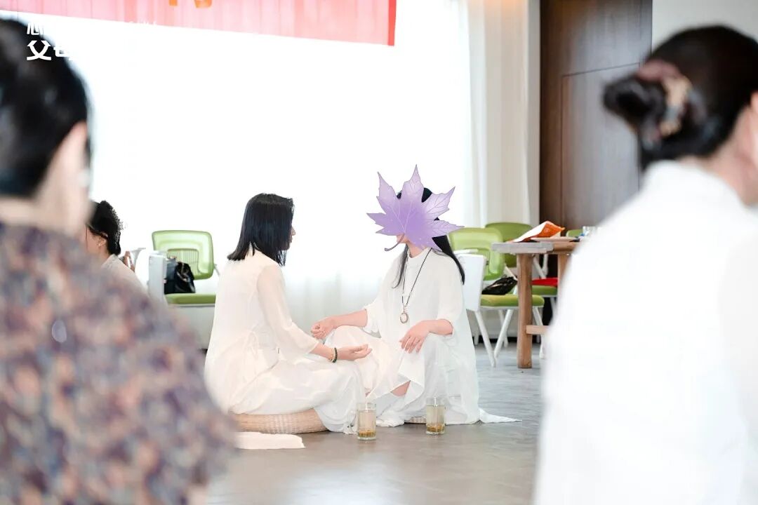 【七日正念瘦身营】别被家庭困惑憋出身心病：你吃下去的不是饭，是家里没人接住的心事！
