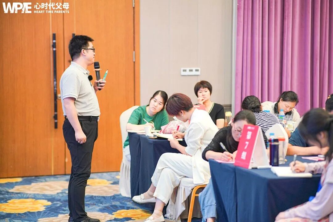 海勇老师用一个小测试戳破教育真相：多少父母自诩对孩子“掏心掏肺”，却从未真正“用心”！