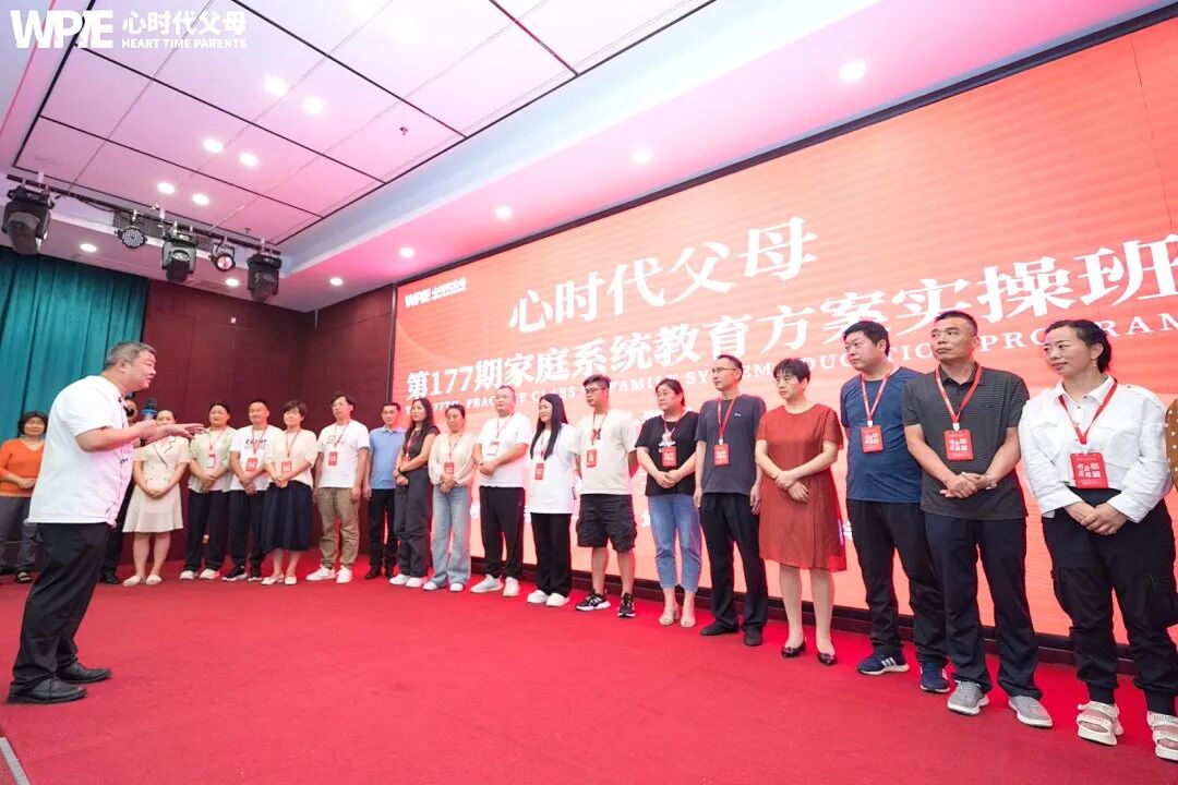 从“别烦我”到“没意思”：我用三招，让女儿主动放下手机