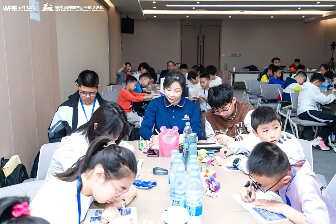 【青少年五大关系课】以前怕老师，如今获得老师信任，全班同学全票通过——这个孩子是怎么做到的？