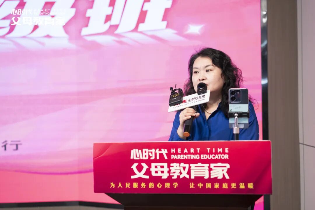 养了十几年的孩子，在她心中我竟不如一个“小混混”？——这届父母到底缺什么？