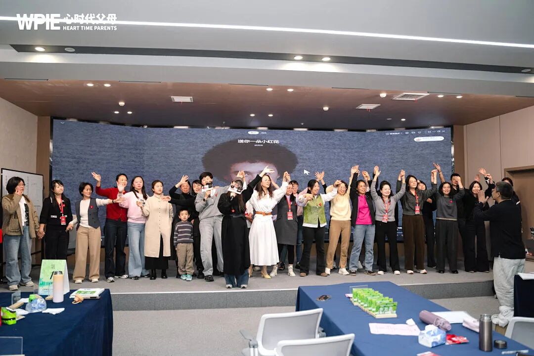 【心身心理学中级班】上有老下有小的中年男人在直播间当场痛哭——王克老师：“一味的善良，只会变成别人的‘血包’！”