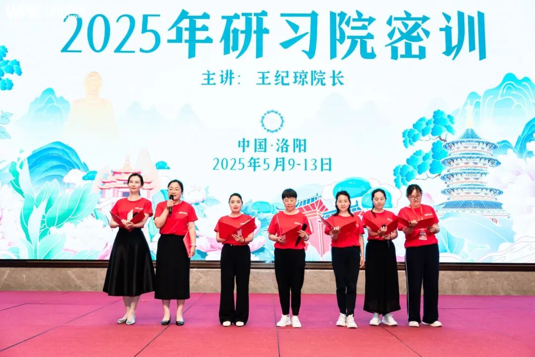 【纪琼谈家读书慧】孩子返校带手机，爸爸在班群当场揭发——一部手机，如何毁掉一个高一孩子的尊严？