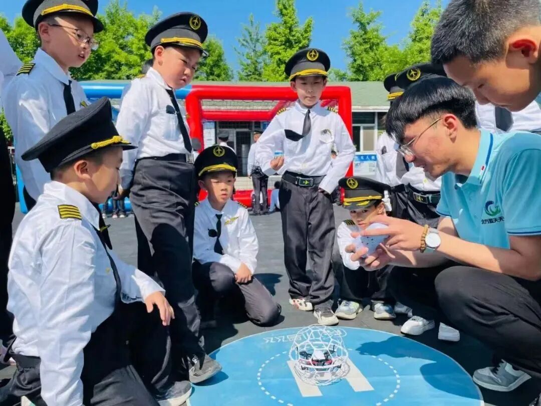 暑期军事合集 | 解锁迷彩限定体验，见证少年成长蜕变