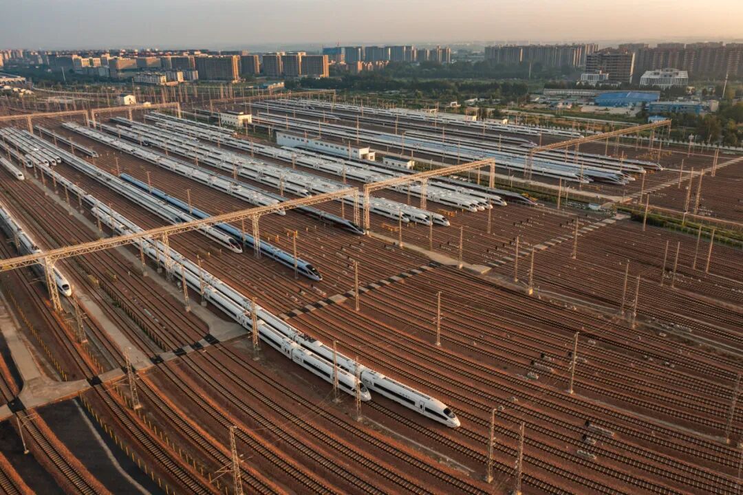 中国陆地航母集结