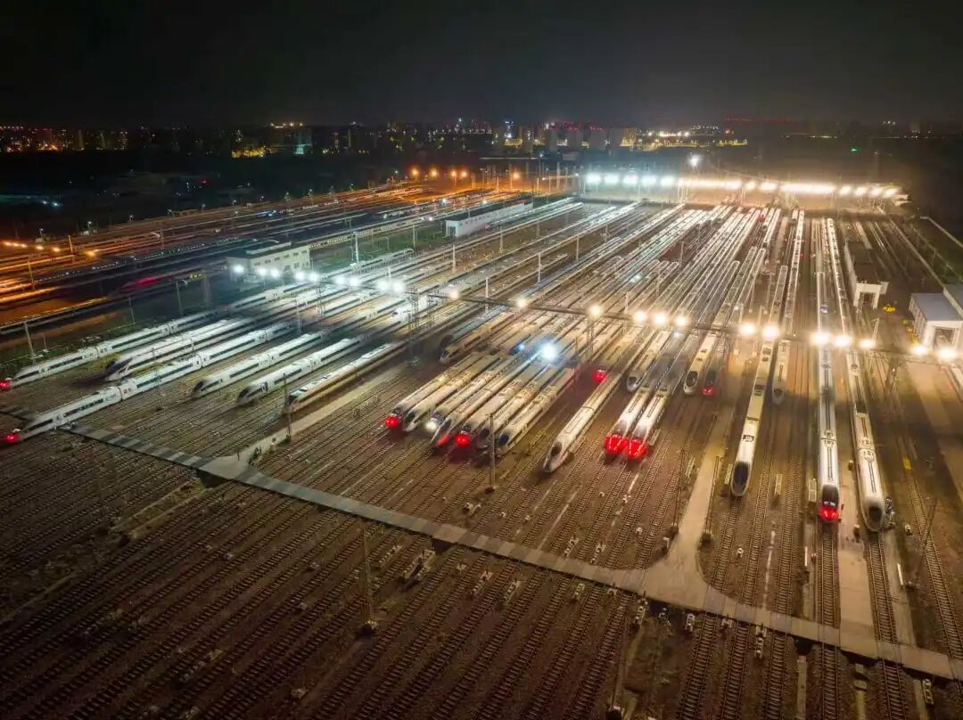 中国陆地航母集结