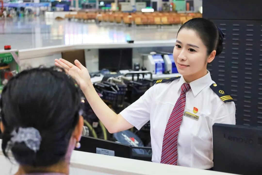 中国陆地航母集结