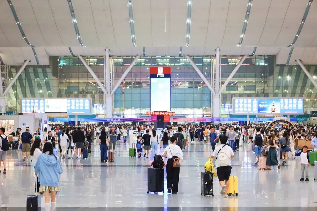 中国陆地航母集结
