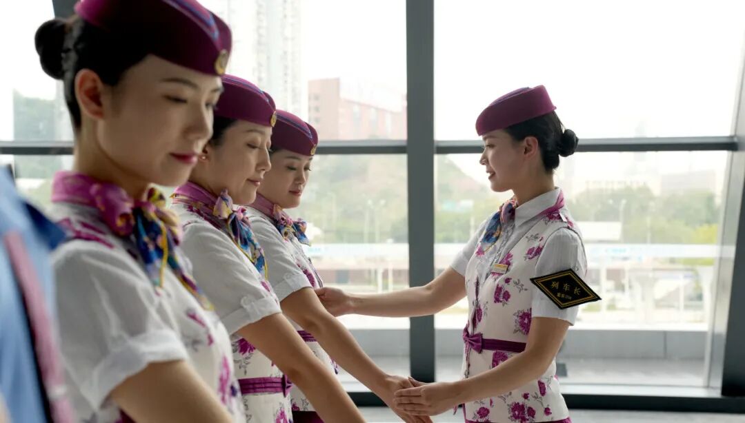 高铁开通倒计时！新车站、乘务组亮相！