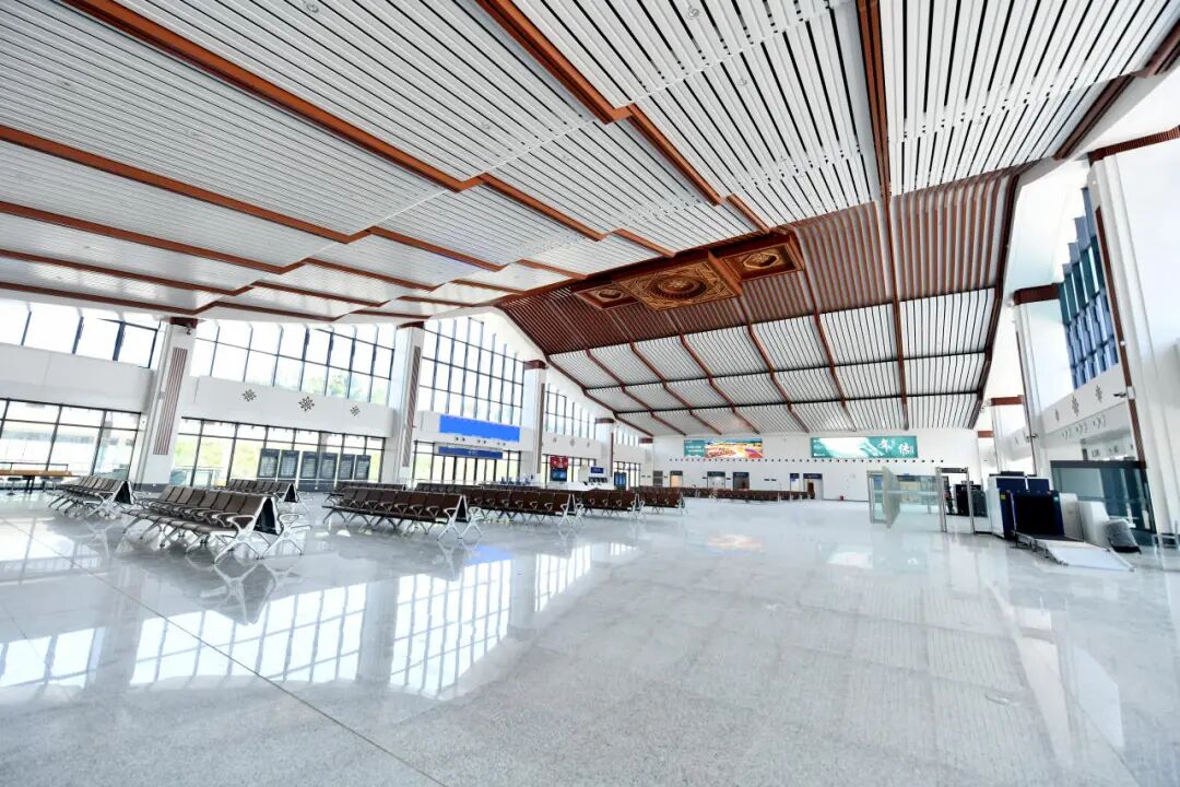 高铁开通倒计时！新车站、乘务组亮相！